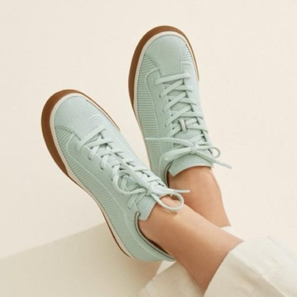 Spearmint Rothy’s Lace up Sneakers